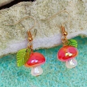 MODCLOTH MINI IRRIDESCENT MUSHROOM EARRINGS